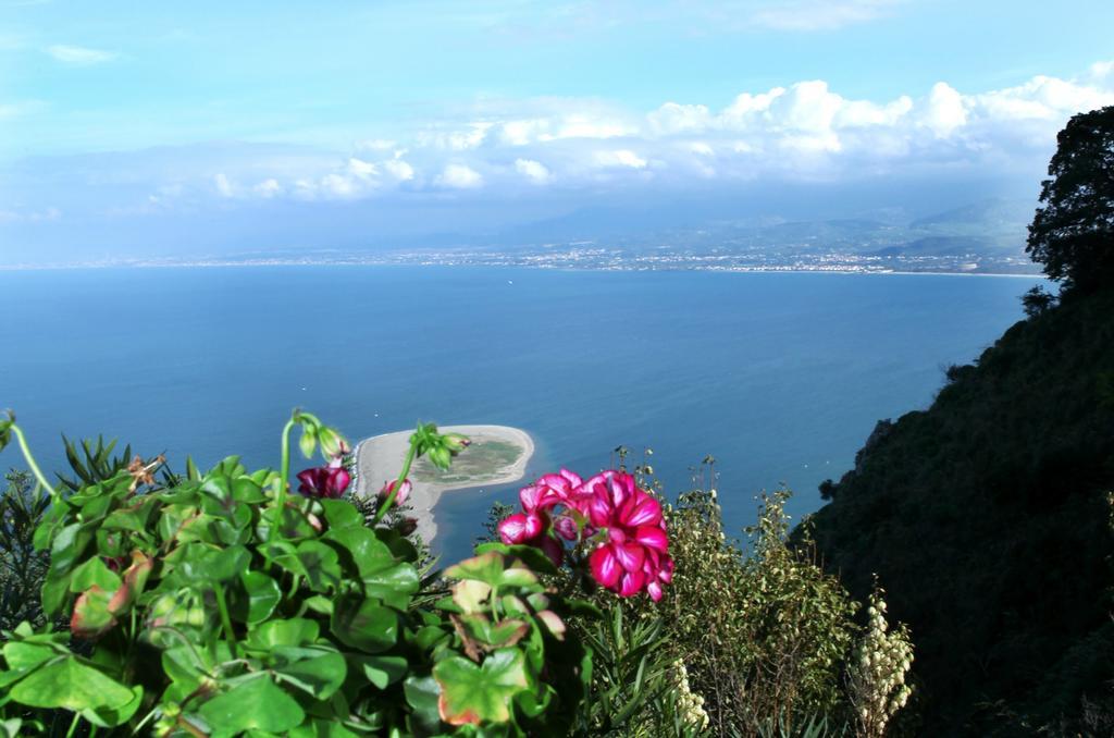 Vacanze Al Mare Casa Patrizia Villa Terme Vigliatore Habitación foto